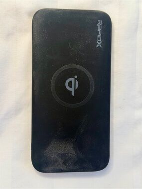 Wireless Charging Power Bank 10,000mAh with Charging Stand - Black